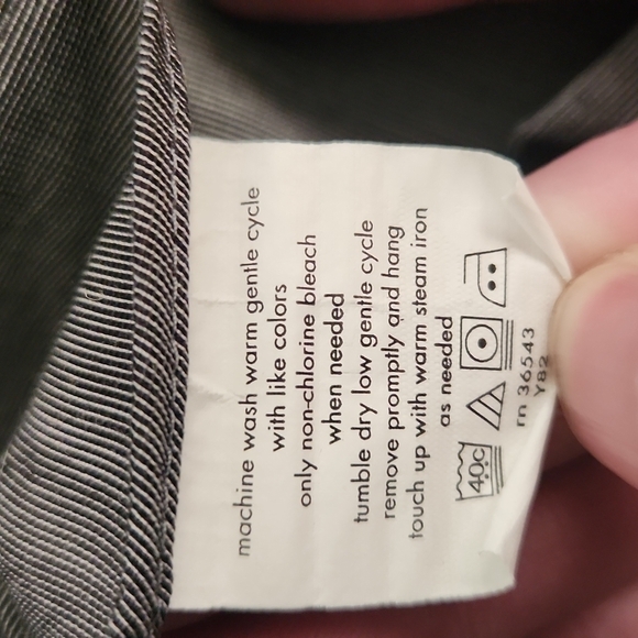 CALVIN Klein Non-Iron Gray Button-Up Dress Shirt - Picture 7 of 8